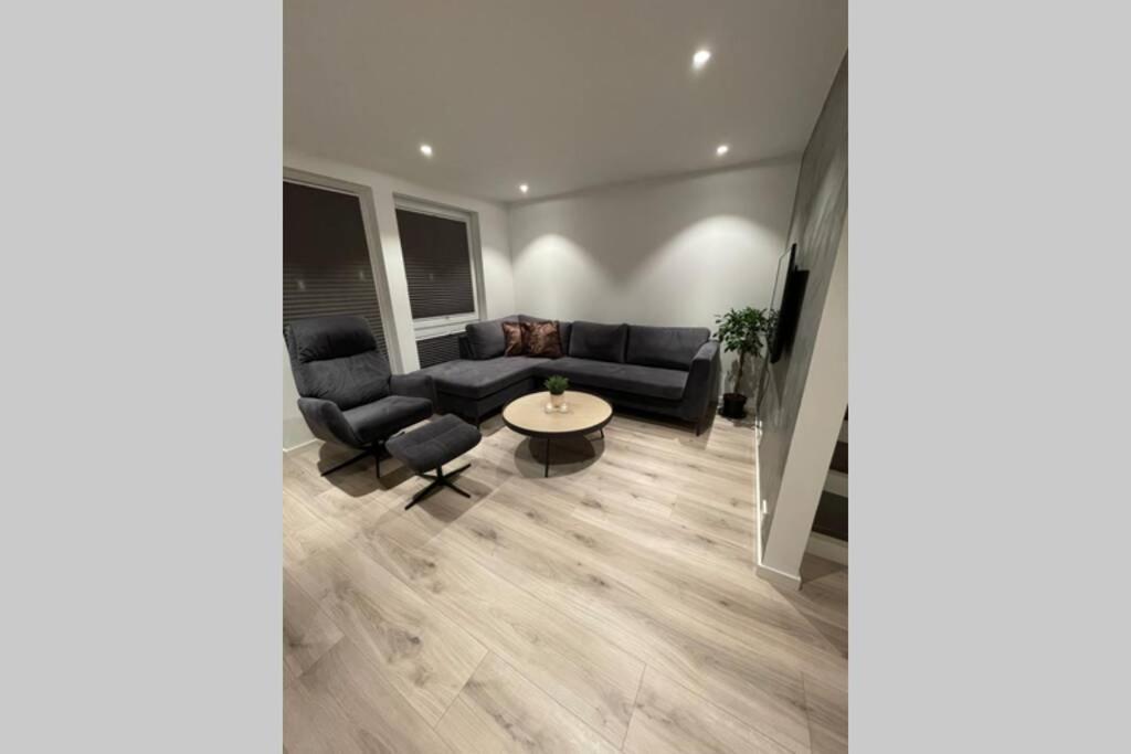 Nybygd Feriebolig Rett Ved Strand Til Leie! Kristiansand Exterior foto